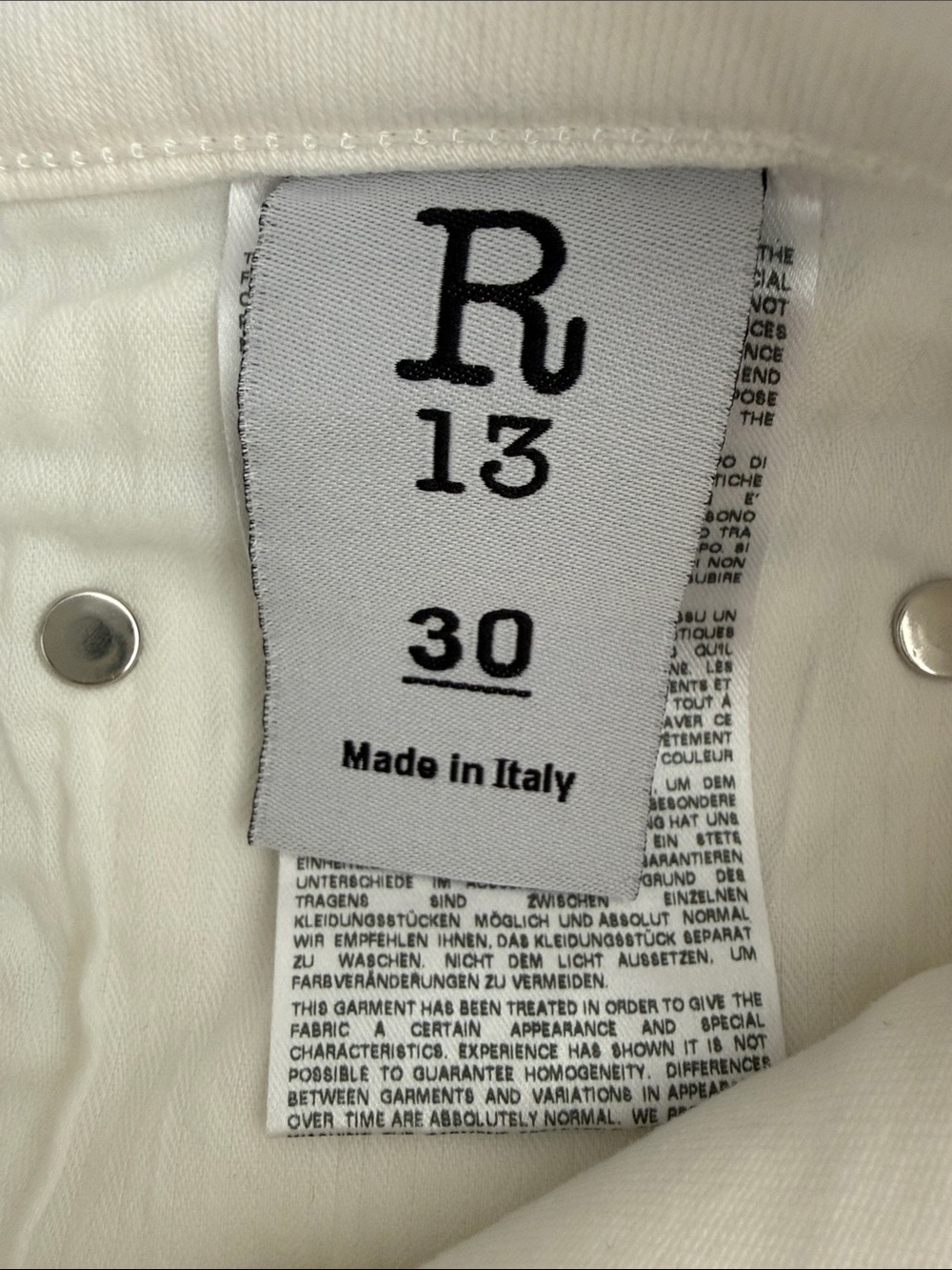 R 13 Distressed Boy Skinny in Warren White - Size 30 - Picture 6 of 9